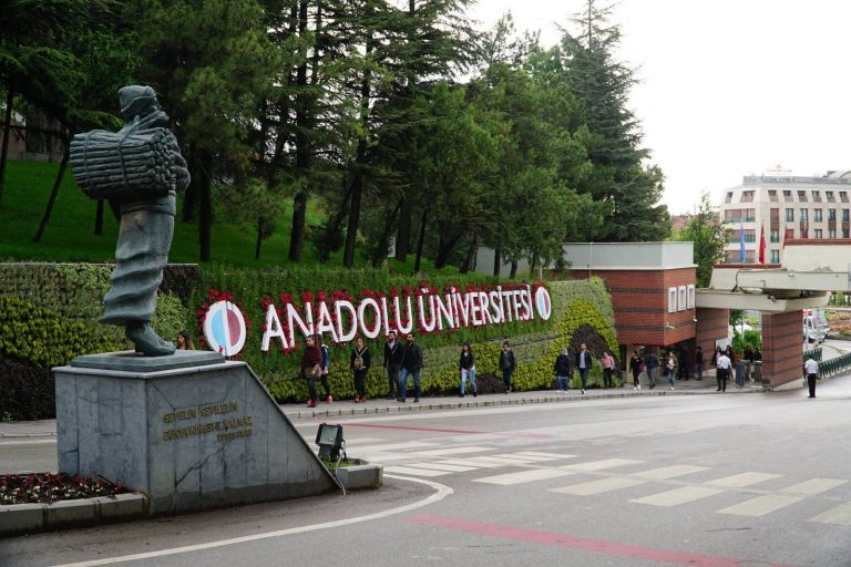 جامعة الأناضول Anadolu University