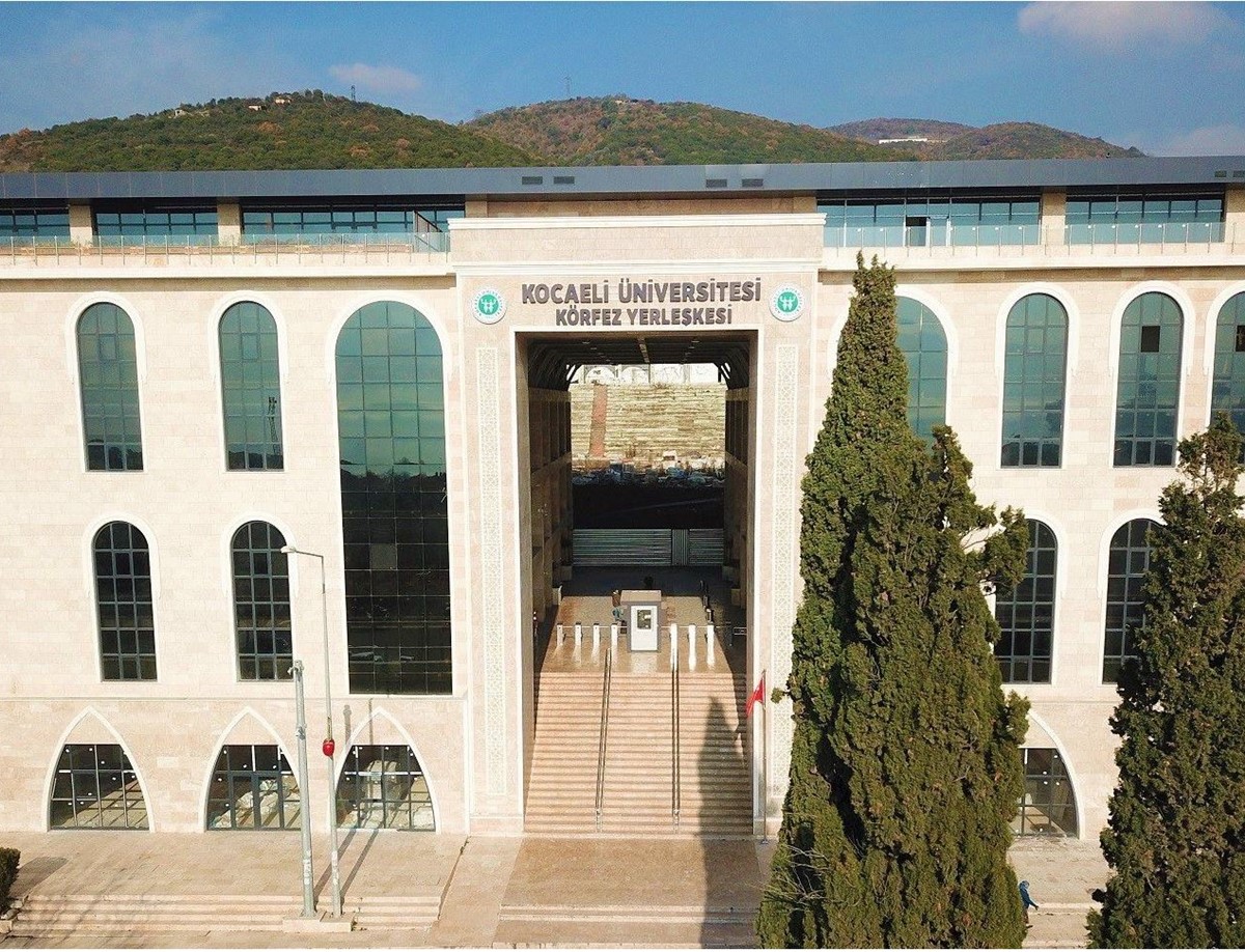 تخصصات جامعة الخليج اسطنبول