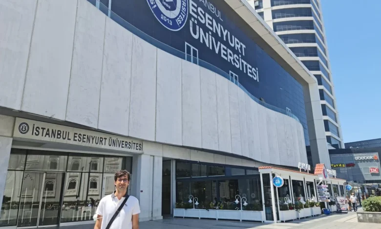 جامعة اسطنبول اسنيورت