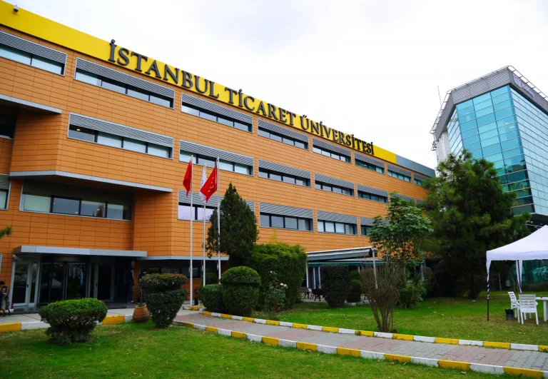 جامعة اسطنبول التجارية Istanbul Commerce University