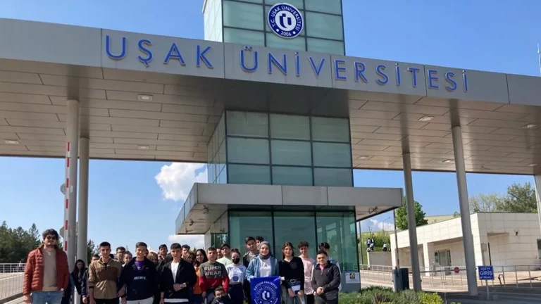 جامعة أوشاك Uşak University
