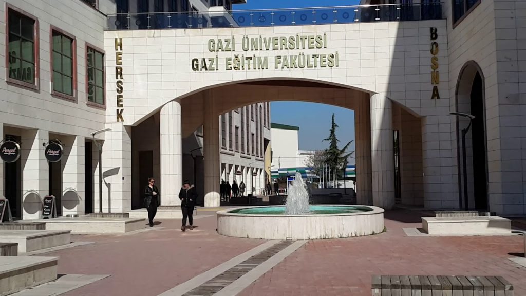 جامعة غازي